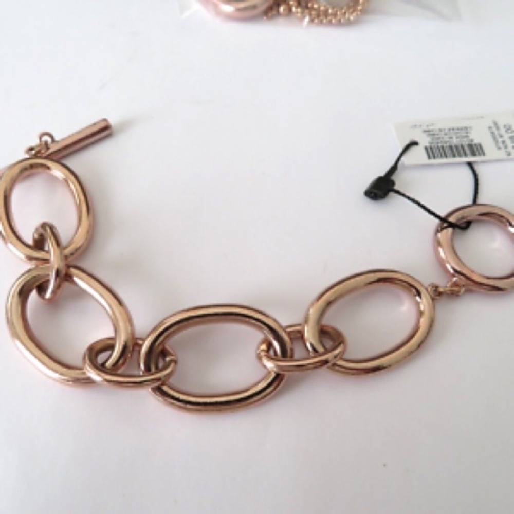 White House Black Market Rose Gold Tone Toggle Clasp Oval Link Bracelet